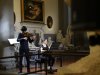 Théotime Langlois De Swarte e Violaine Cochard (copia del clavicembalo d'ebano) durante il concerto nella Galleria dell'Accademia a Firenze il 16 maggio 2022
