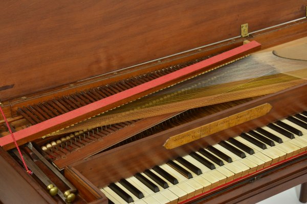 Square piano by Johannes Zumpe & Gabriel Buntebart, London 1776, restored 2016 for the Museu de la Música in Barcelona, photo Kerstin Schwarz