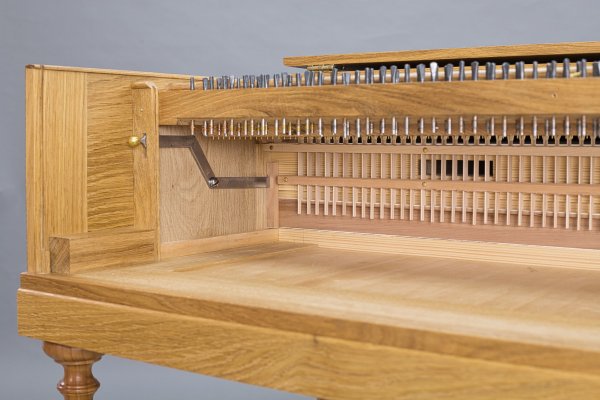 I registri a mano per il meccanismo dei smorzatori