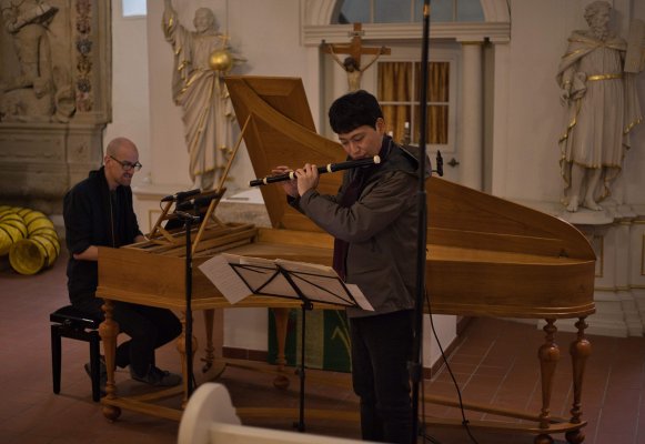 Toshi Shibata and Anthony Romaniuk during the rehearsal for the concert in Dornheim (Thüringer Bach-Tage) on the 15th of April 2023